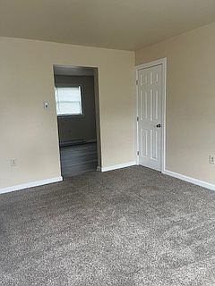 3rd image of 16-22 Brindle Dr #16