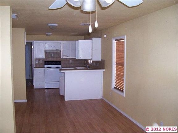 4th image of 4618 S 29th Ave W