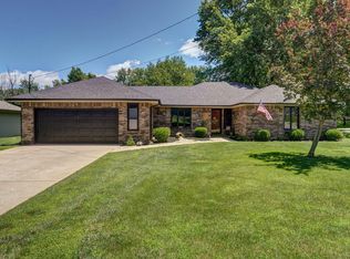3424 N Darwin Ave, Springfield, MO 65803