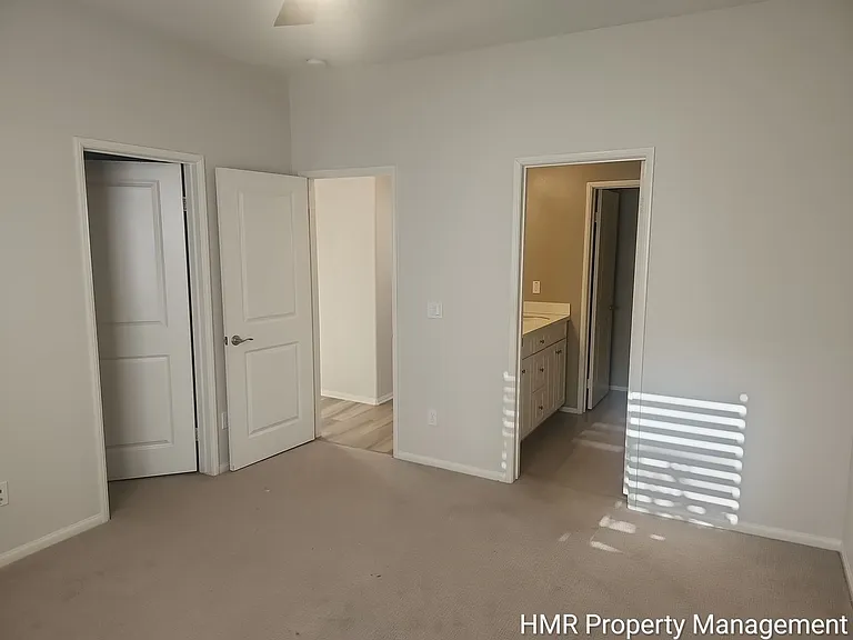 6386 Pegasus Ct — Photo 13