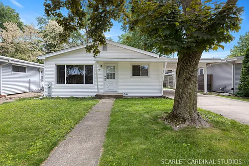 569 S Park Rd Photo 1