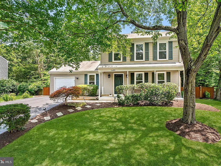 5405 Hampton Forest Way — Photo 1
