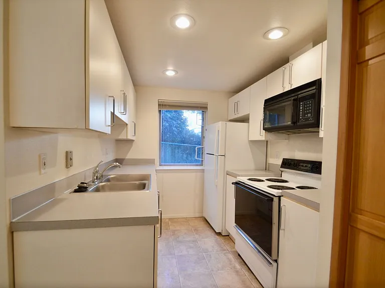 601 Prospect St #101 — Photo 1