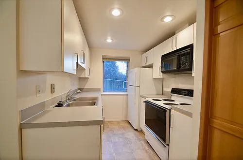 601 Prospect St #101 Photo 1
