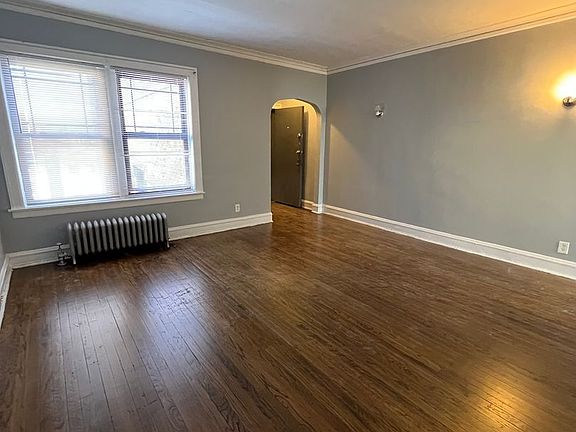4th image of 8004 S Eberhart Ave #8010-3B