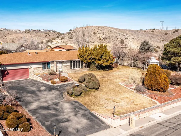 3303 Knudsen Ave, Farmington, NM 87401