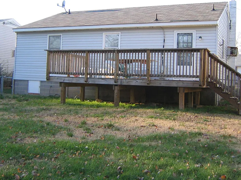 131 N Linden Ave — Photo 4