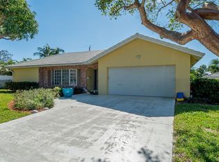 1040 NW 6th Ter, Boca Raton, FL 33486