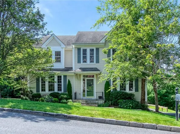 5 Belle Fair Rd, Pt Chester, NY 10573