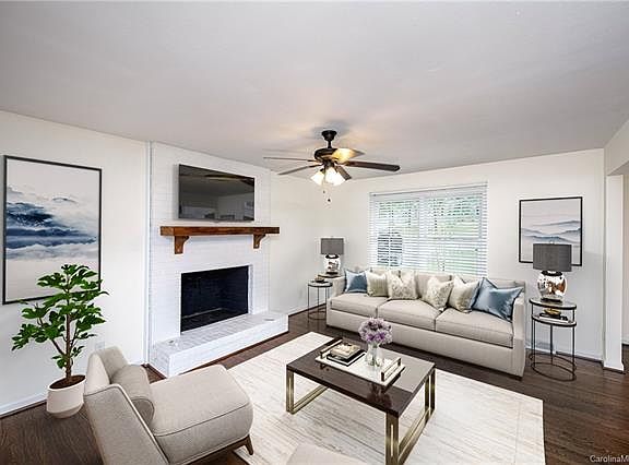 5th image of 2223 Knickerbocker Dr
