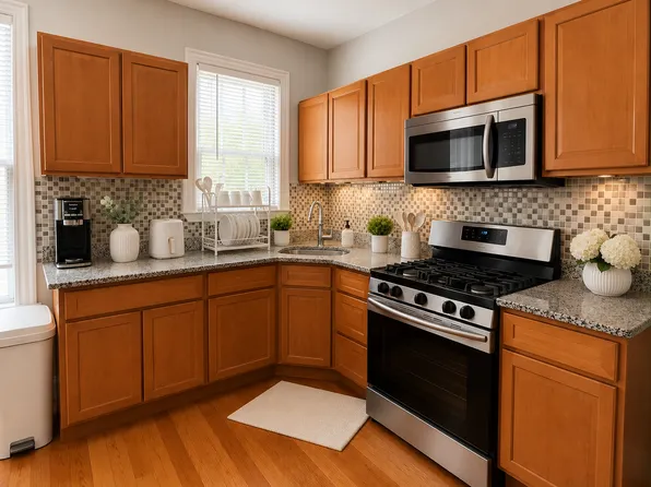 13 Hendry St #1, Dorchester, MA 02125