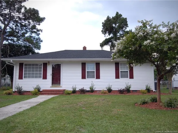 1100 E 11th St, Lumberton, NC 28358