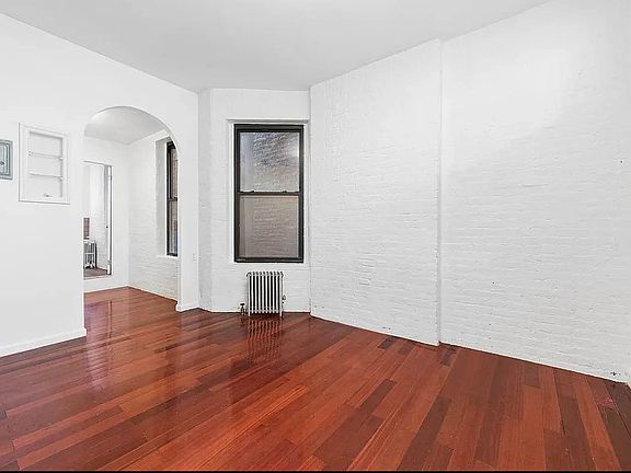 3rd image of 227 Mott St APT 14
