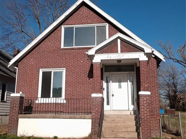2521 Grover St, Saint Louis, MO 63112