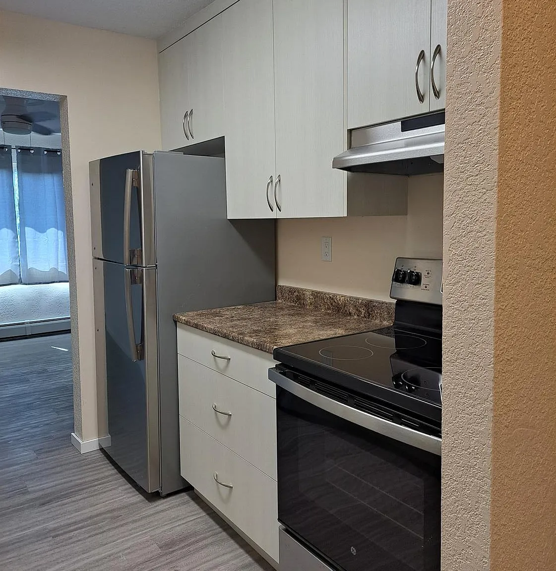 Sand Dollar Manor — Photo 4