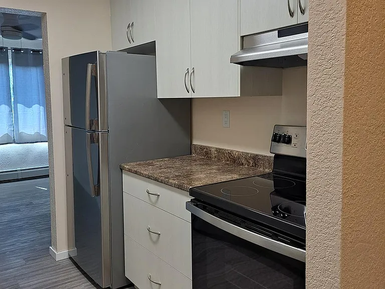 450 Stewart Ave #314 — Photo 4