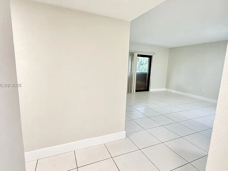 17650 NW 68th Ave #A2001 — Photo 5