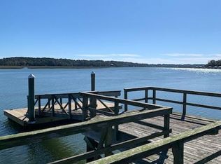 1131 Otter Cir, Beaufort, SC 29902