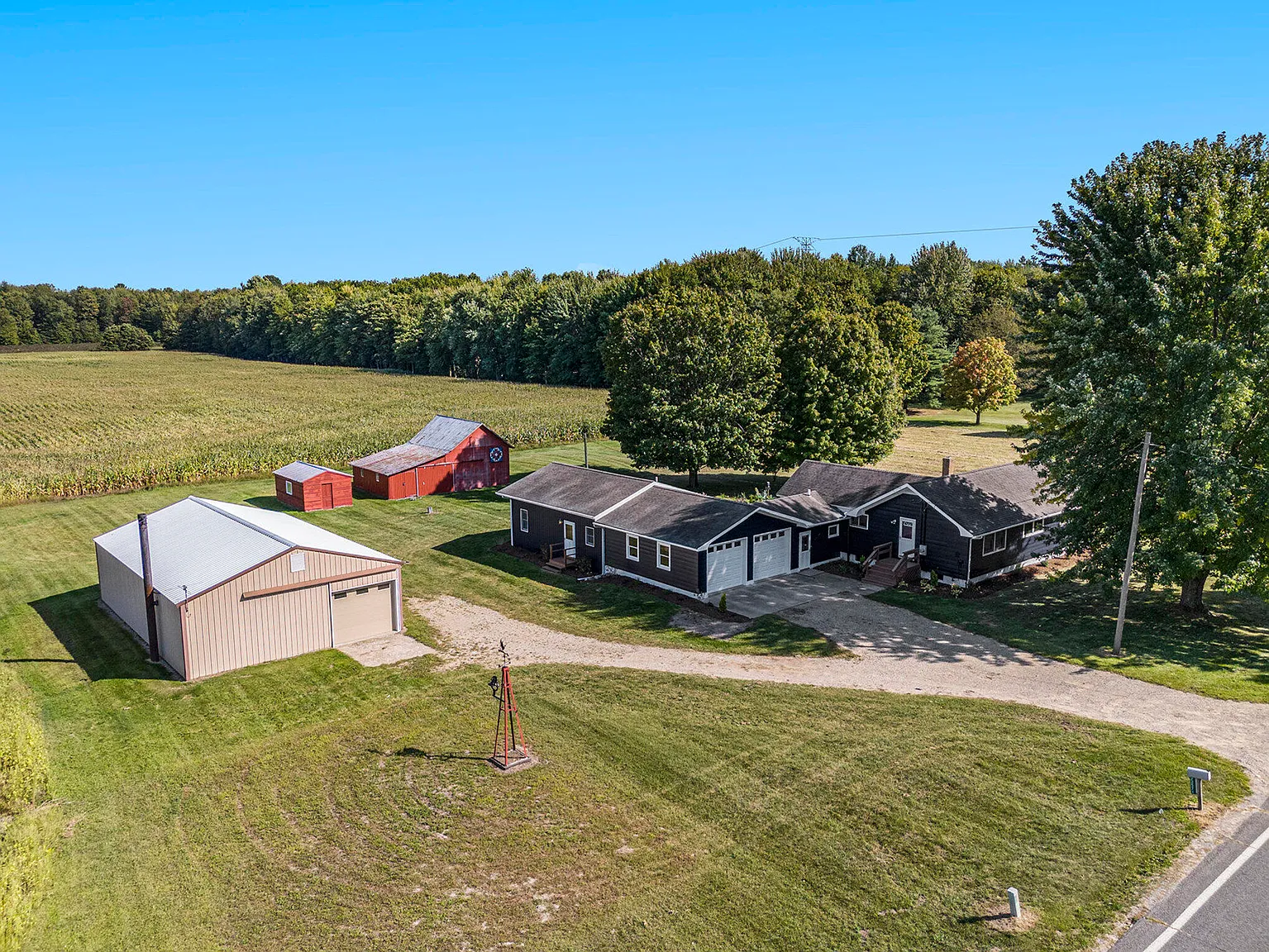 22571 County Road 687 photo 1