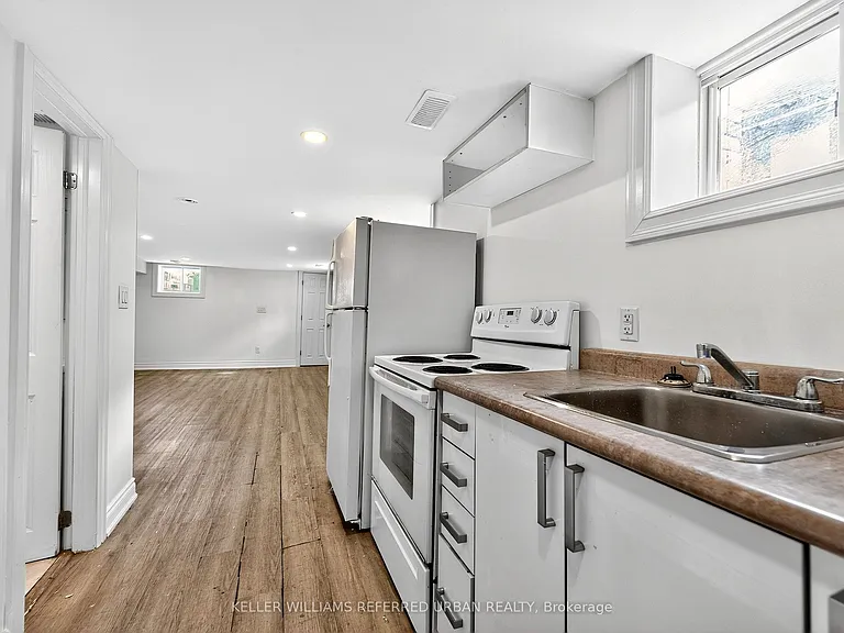 116 Branstone Rd #LOWER FRONT — Photo 7