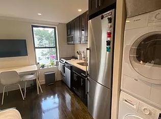 445 E 9th St #8-9, New York, NY 10009
