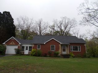 118 Rowland St, Camden, TN 38320