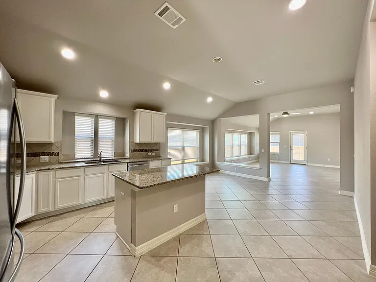 7217 Garnet Mill Ln — Photo 4