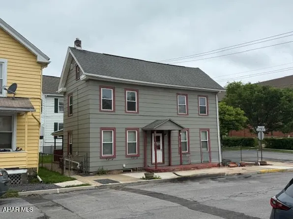 619 Mulberry St, Hollidaysburg, PA 16648