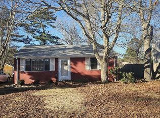 28 Repose Ln, Wareham, MA 02571
