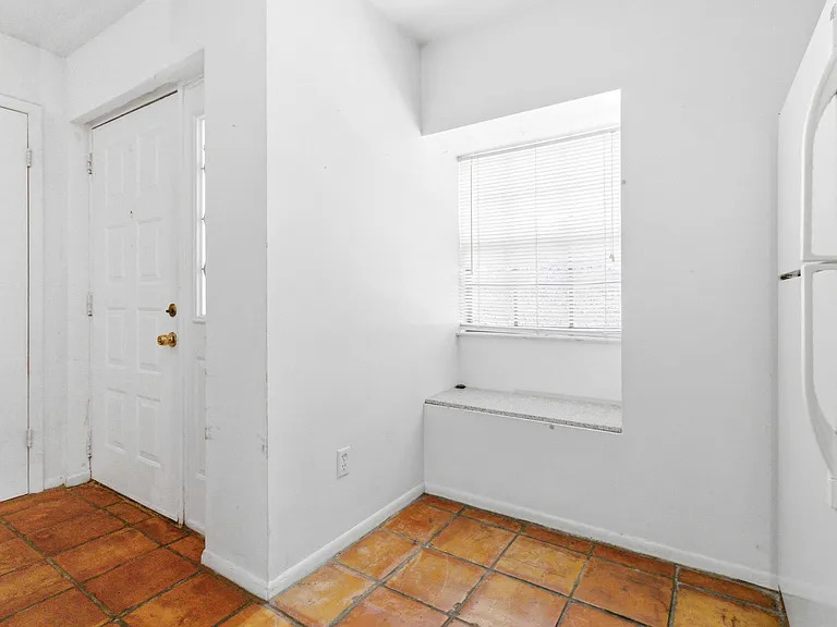 2107 Hidden Grove Ln #34A — Photo 11