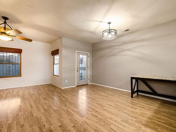 4th image of 6800 Boca Negra Pl NW