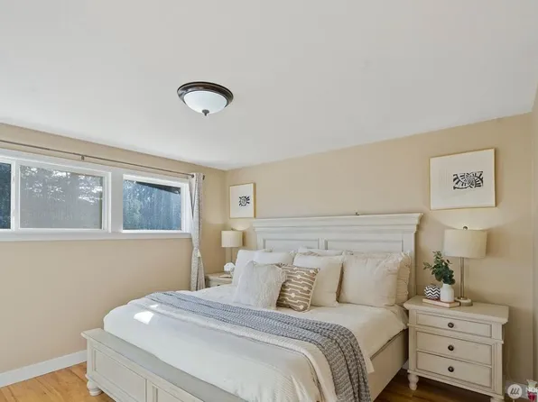 3953 153rd Ave SE, Bellevue, WA 98006