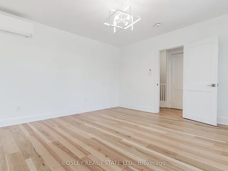 210 Westmount Ave #1 — Photo 37