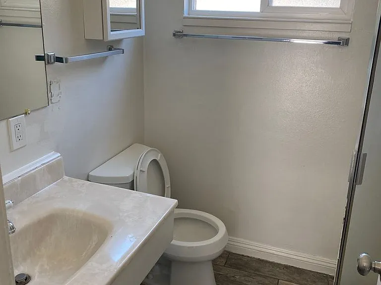 2187 Lake Tahoe Blvd — Photo 2