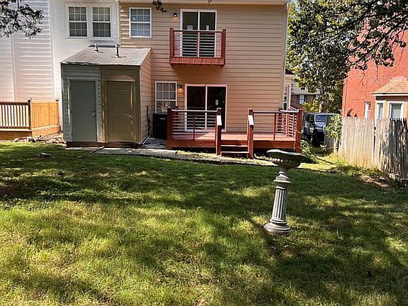 2nd image of 604 Castlegate Dr