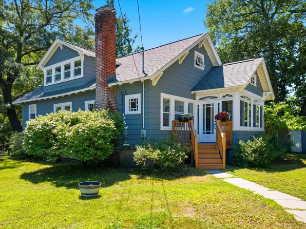 3 Maxham Avenue, Nashua, NH 03064-4778