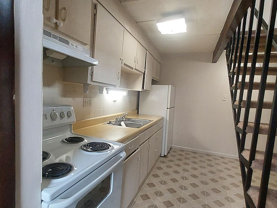 1st image of 189 Buckingham St #C