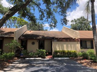 9619 NW 16th Ct, Pembroke Pines, FL 33024