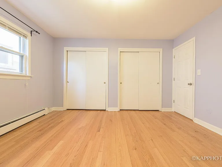 5942 W Addison St #1 — Photo 13