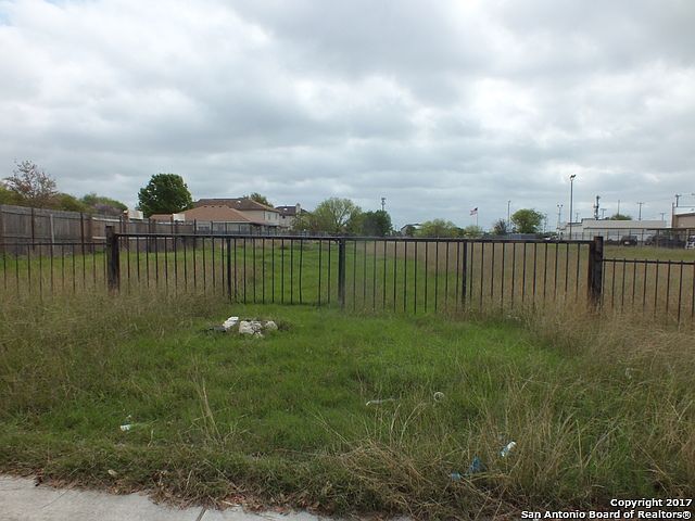 2nd image of 5650 Cliffbrier Dr