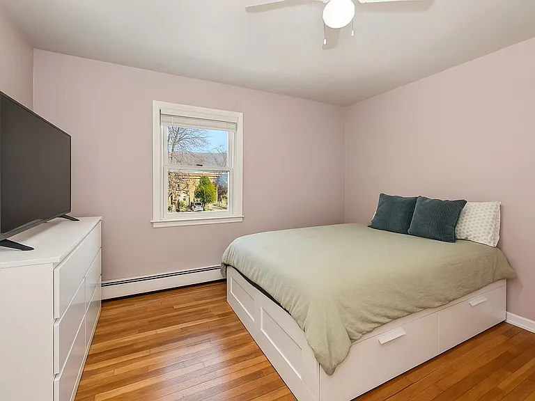 568 Manville Rd #UL — Photo 15