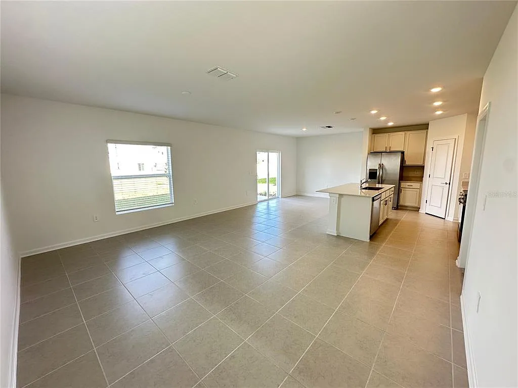 Building Photo - 5675 Portico Pl