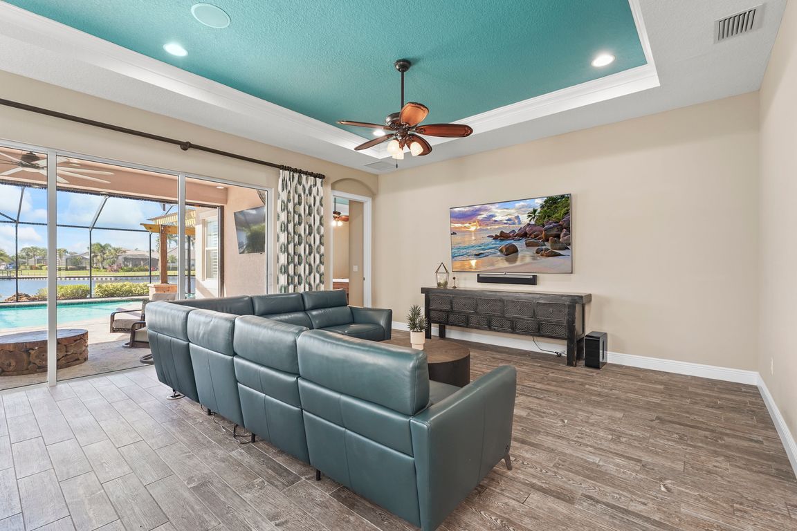 next background image