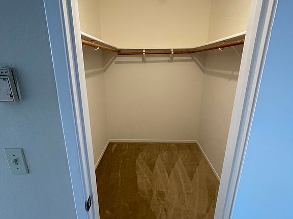 2nd image of 694 Roberts Rd APT A