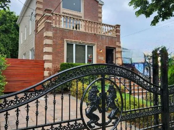 14142 181st St, Springfield Gardens, NY 11413