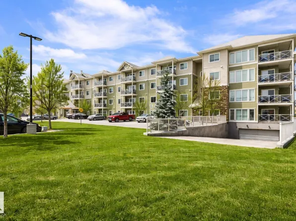 12660 142nd Ave NW #103, Edmonton, AB T5X 0J5