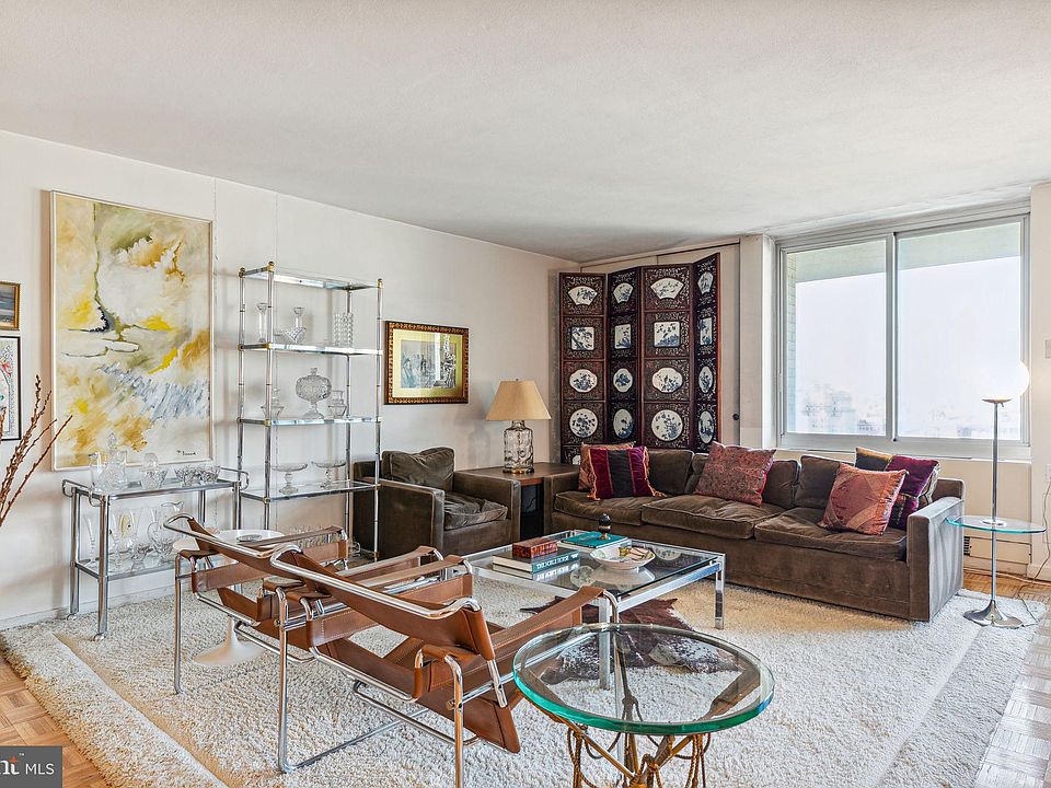 1st image of 604 S Washington Sq APT 2316