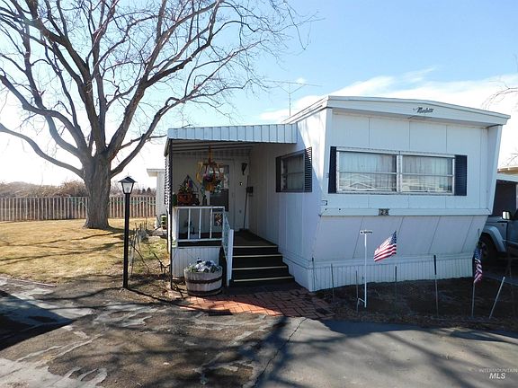 3rd image of 419 Fruitland Ave Trailer 28
