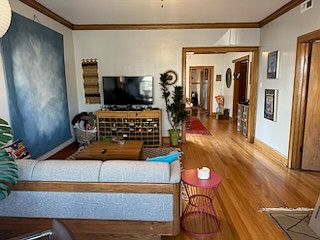 5th image of 2446 N Western Ave #2
