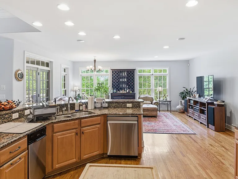 23 Sawgrass Ln — Photo 33